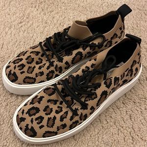 Steve Madden platform cheetah slip ons